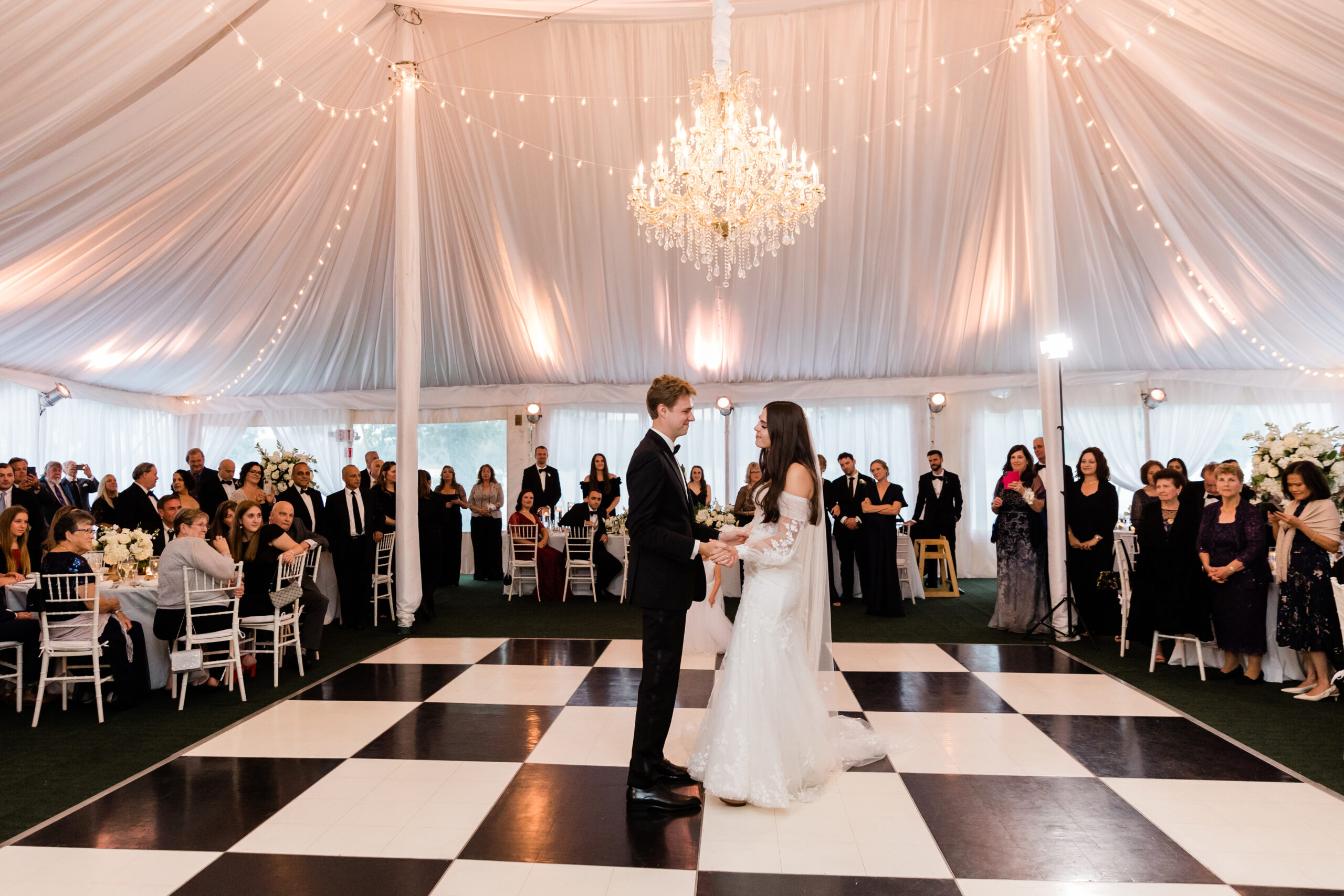 Wainwright House wedding bride and groom first dance