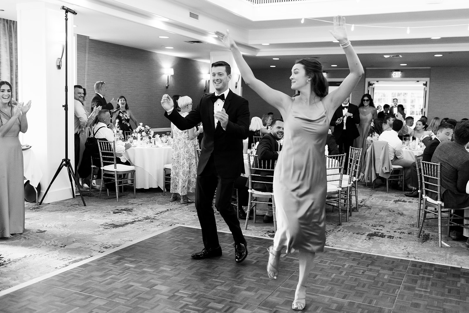 Waters Edge Wedding Venue, Westbrook CT wedding party dancing at recpetion