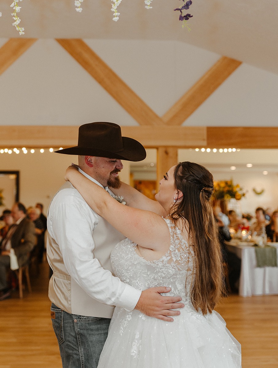 bride and groom's first dance at their Magnanini Winery wedding