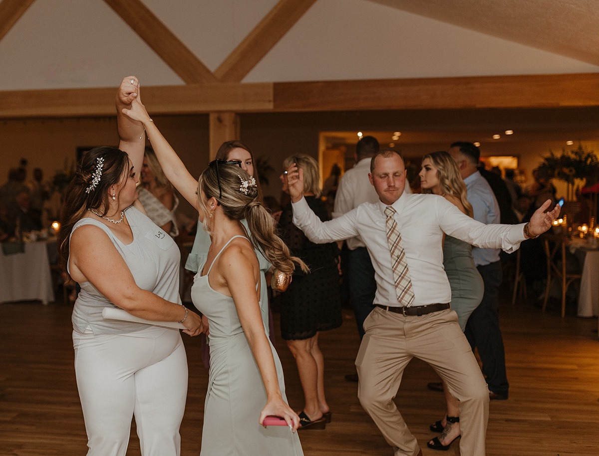 group on the dance floor at wallkill, ny wedding
